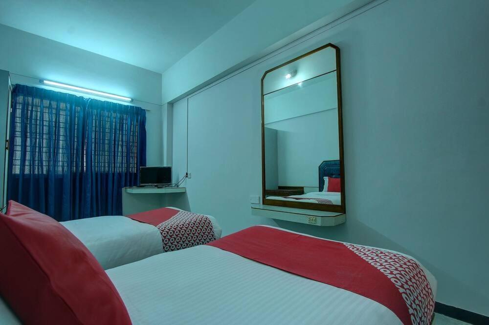 Hotel Padmam Madurai Εξωτερικό φωτογραφία