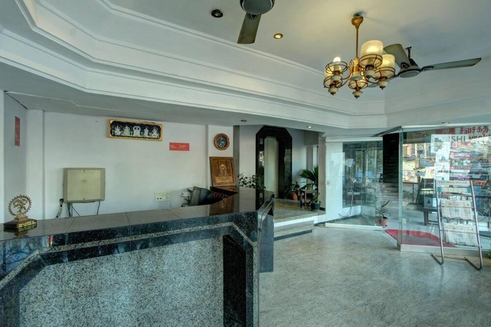 Hotel Padmam Madurai Εξωτερικό φωτογραφία