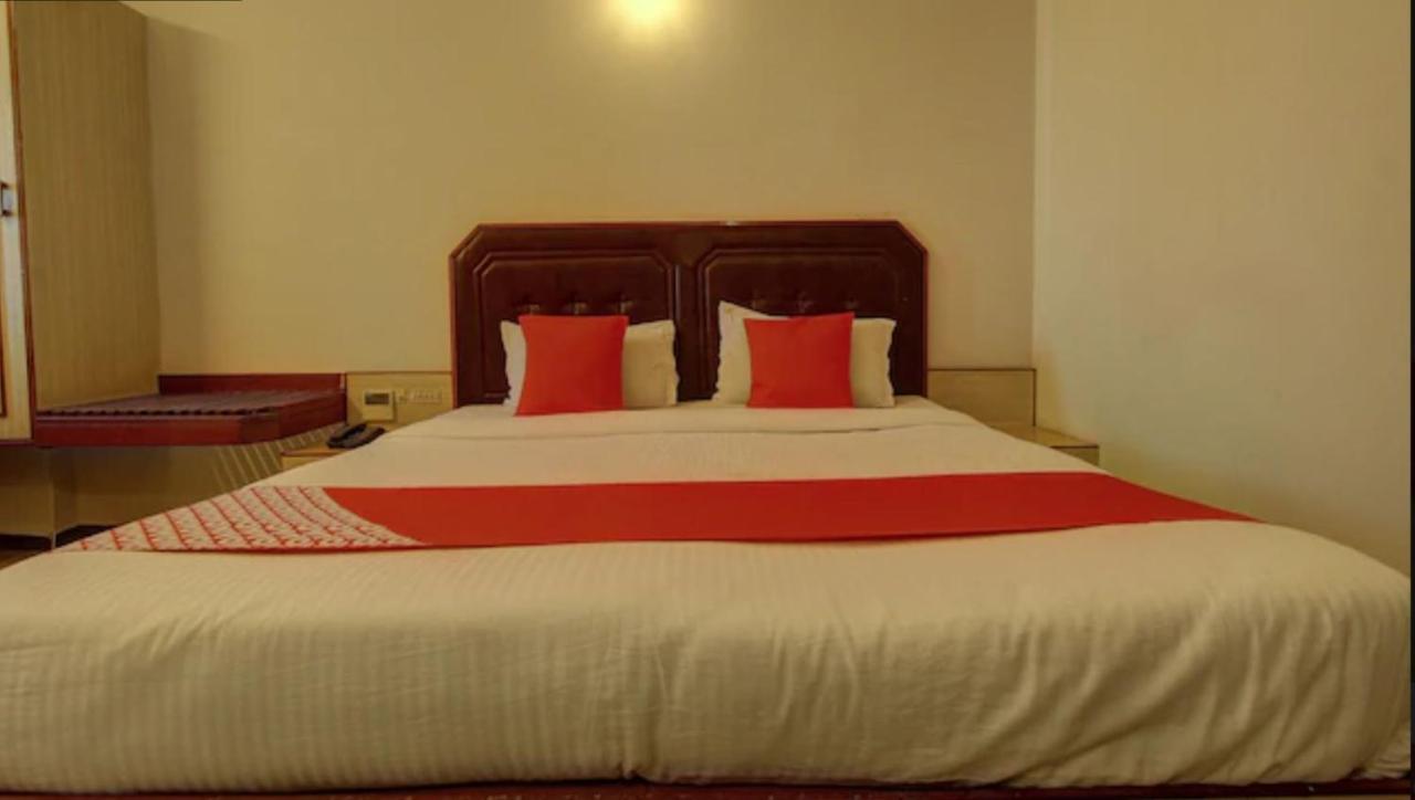 Hotel Padmam Madurai Εξωτερικό φωτογραφία