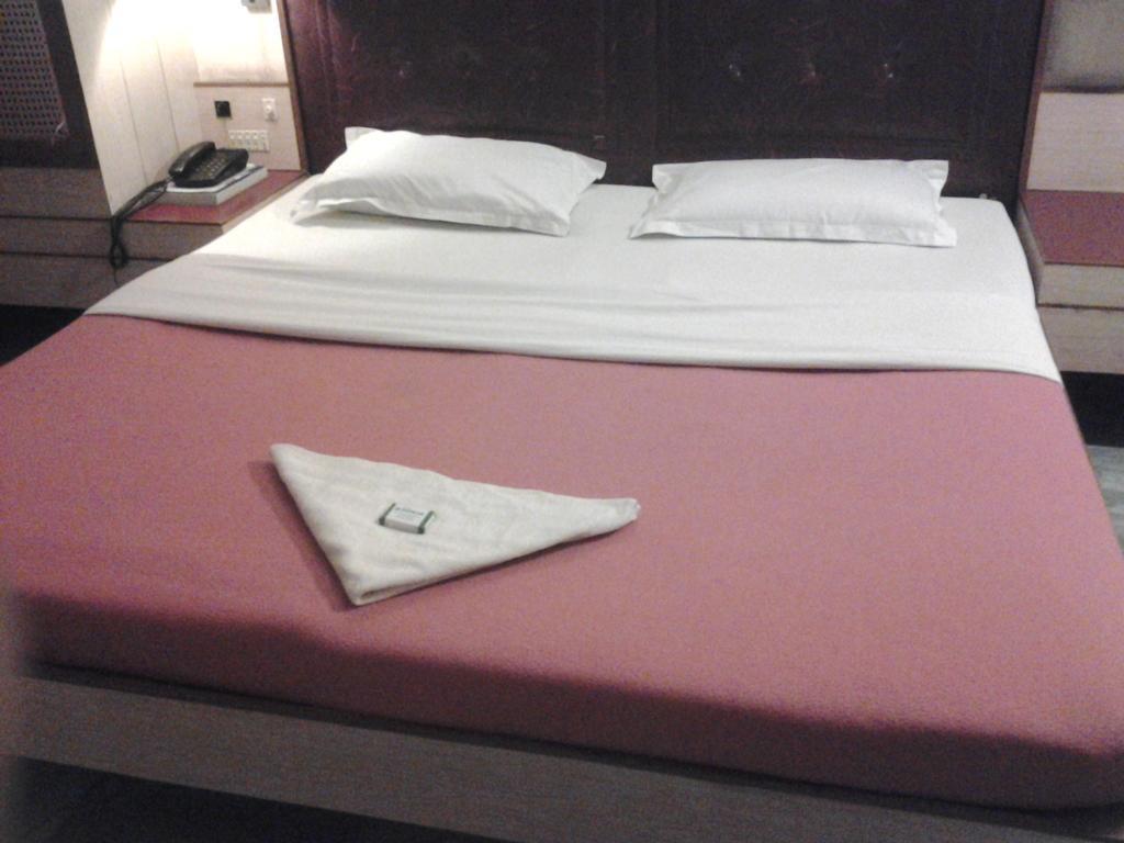 Hotel Padmam Madurai Εξωτερικό φωτογραφία
