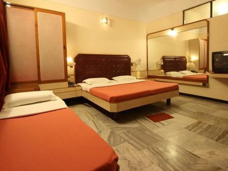Hotel Padmam Madurai Εξωτερικό φωτογραφία